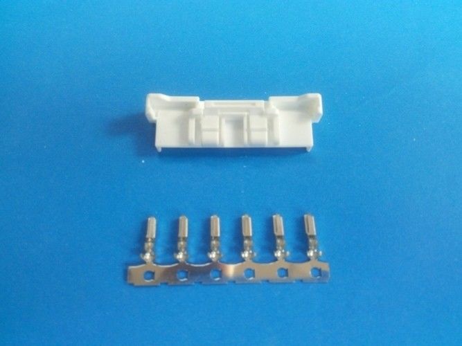 Pitch 2.0mm Wire to Wire Connector , 4-15PIN , AWG22-26 , Tin-plated,white color