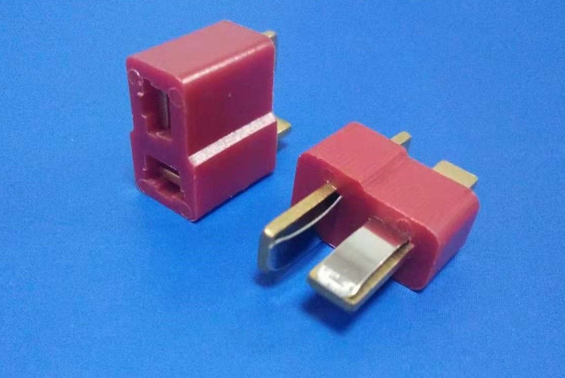 Red Color 2 Poles Power Male And Female Connector 600V AC DC Votage Rating