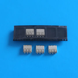 中国 PA66 UL94V-0 ハウジングが付いているブラウン 3 Pin の三倍のポーランド人 SMD LED のコネクター 4.0mm ピッチ 代理店